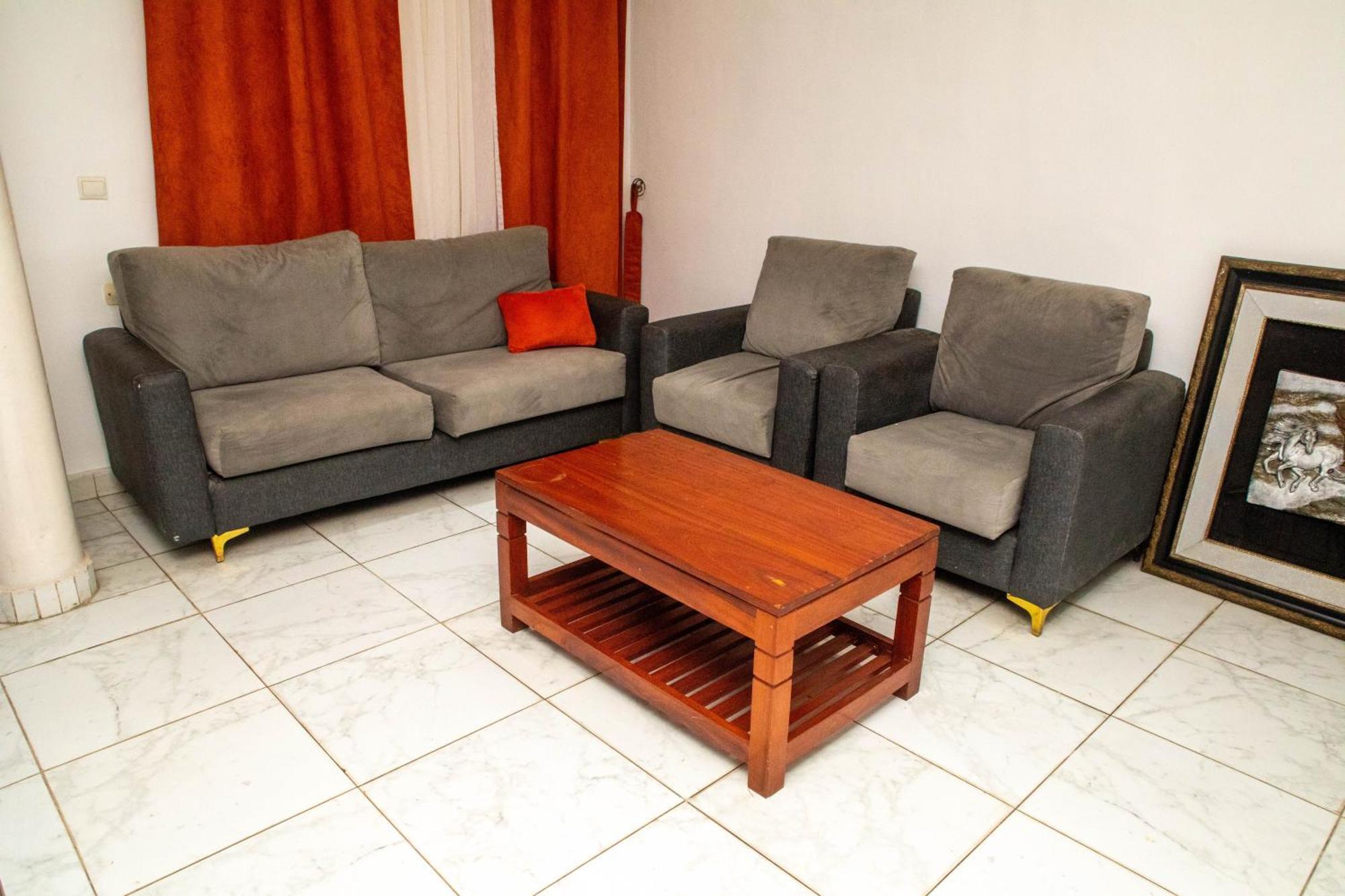 Hotel Les Orchidees Cotonou Exterior photo