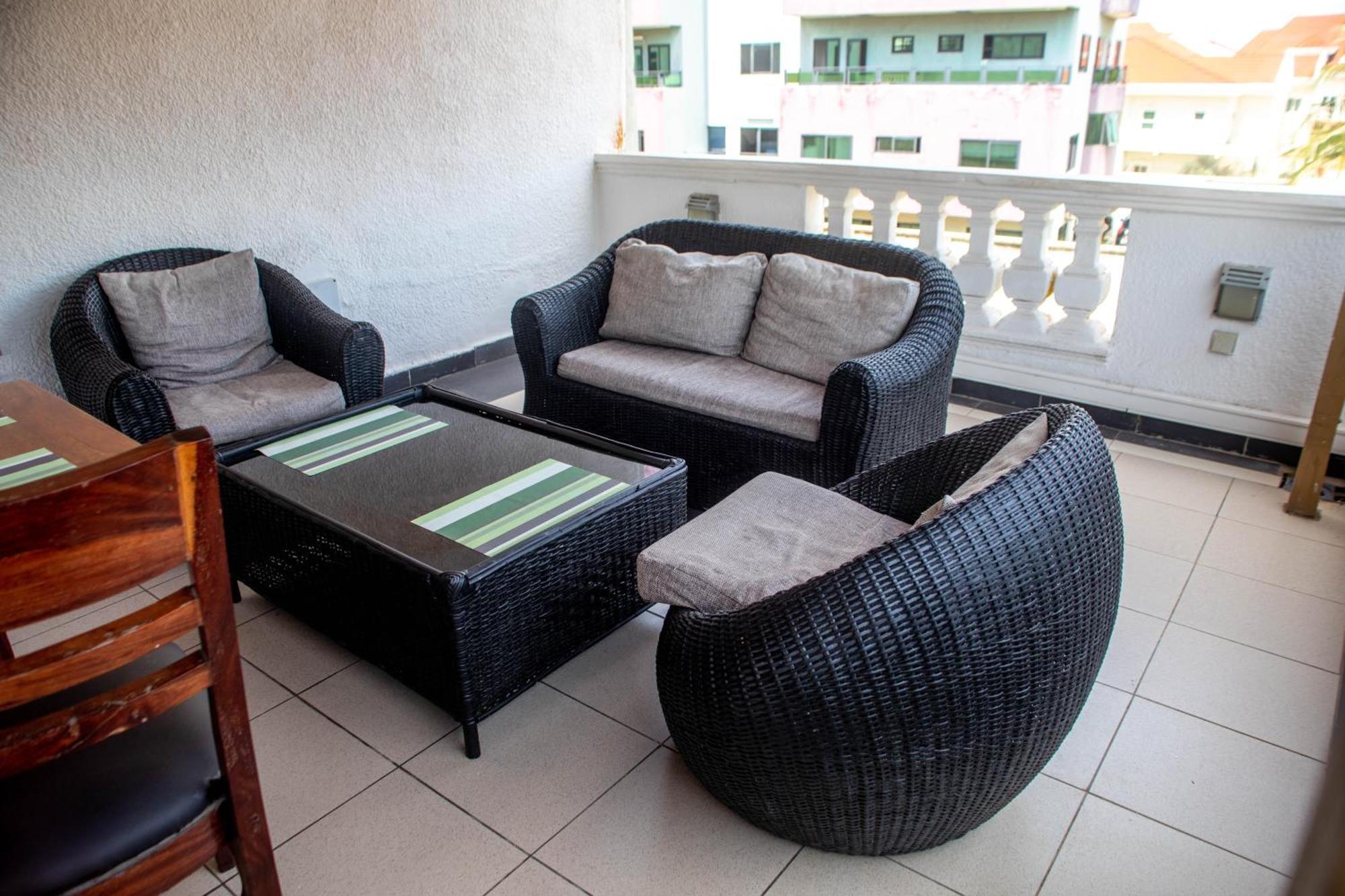 Hotel Les Orchidees Cotonou Exterior photo